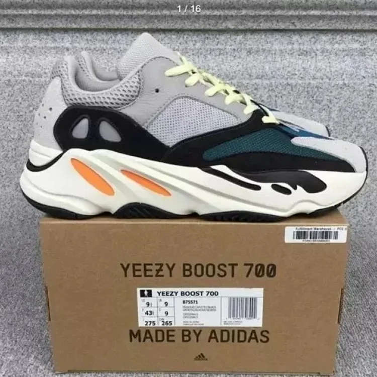 ADIDAS YEEZY 700