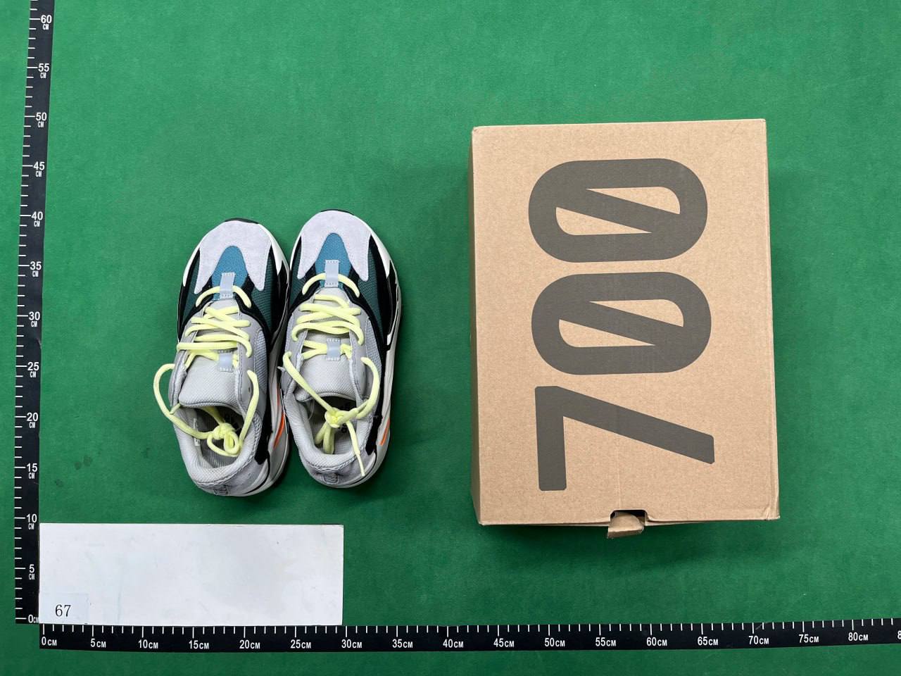  Yeezy 700 coconut -2
