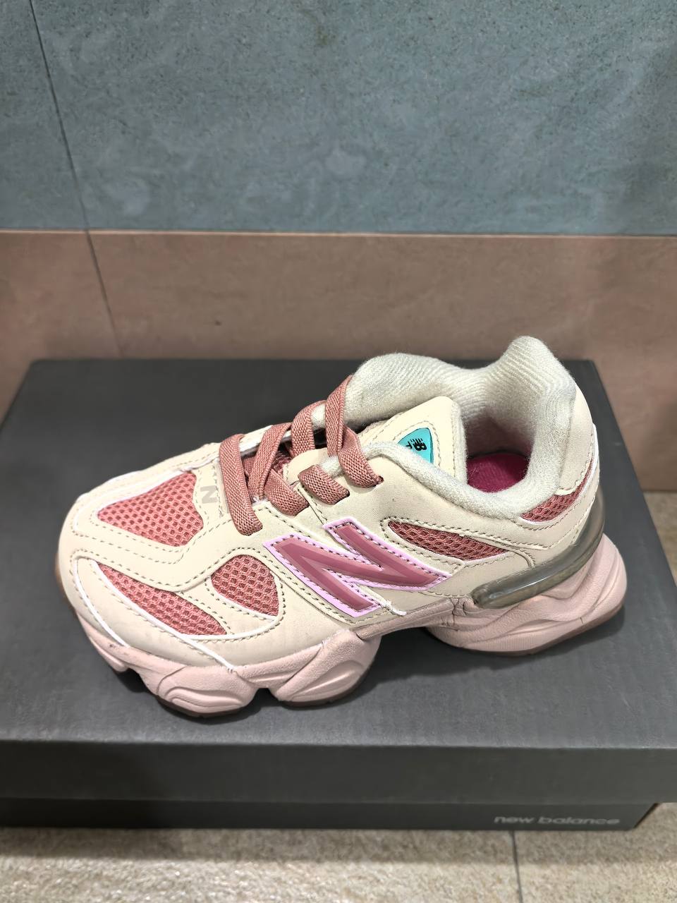 NB9060 vintage elastic band ch