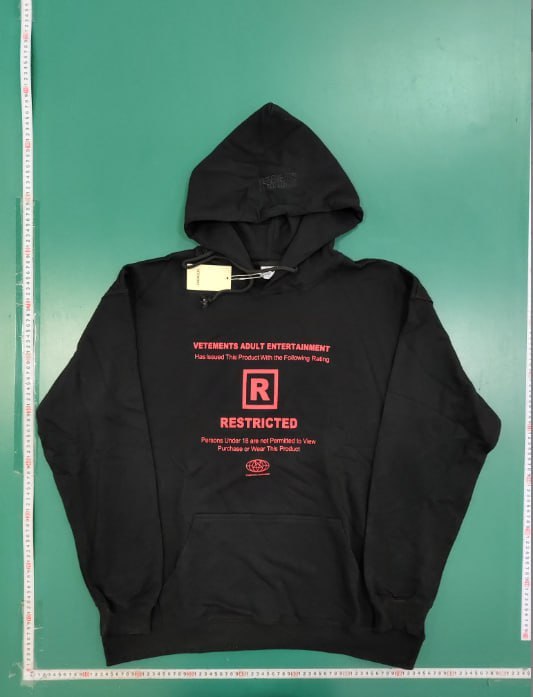 Vetements hoodie  (34 CP) -5