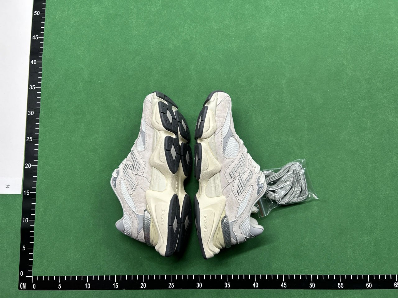 New balance NB 9060 -3