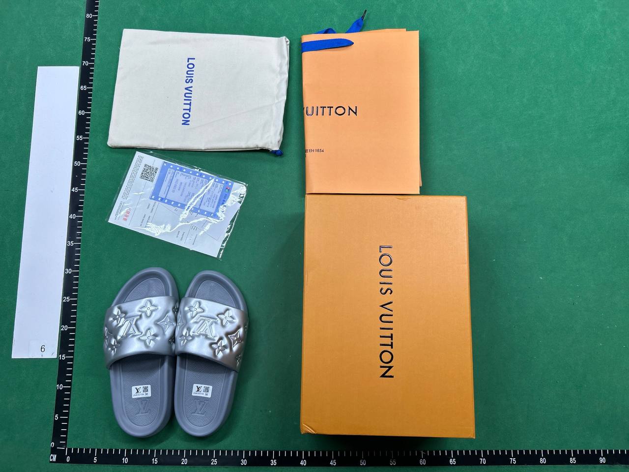 LOUIS VUITTON SLIDES -2