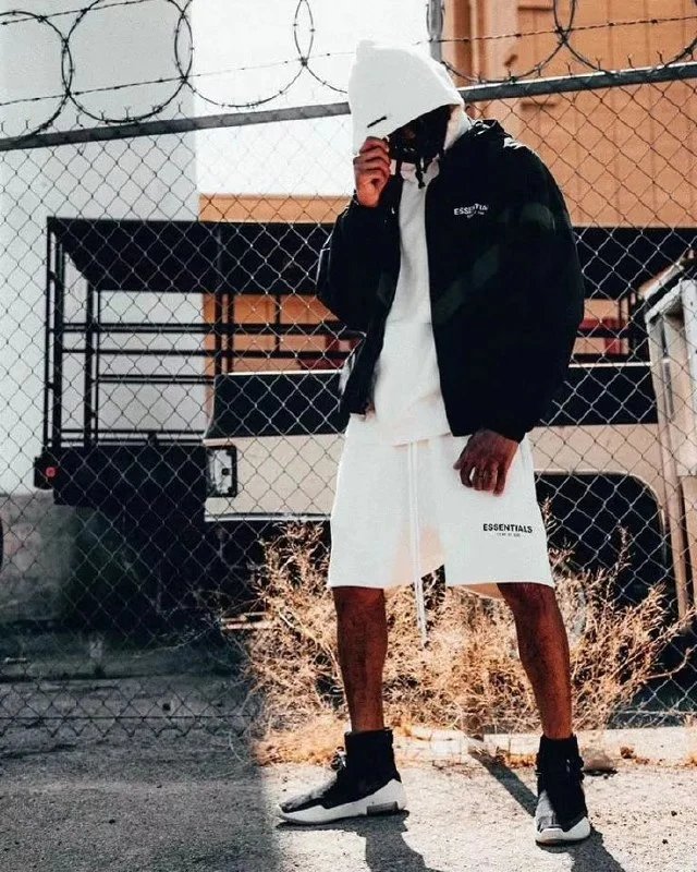 ESSENTIALS Shorts ( 33 + style