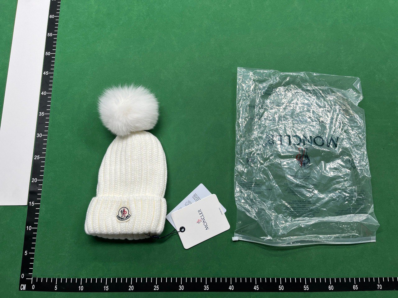 Moncler Hat      -5