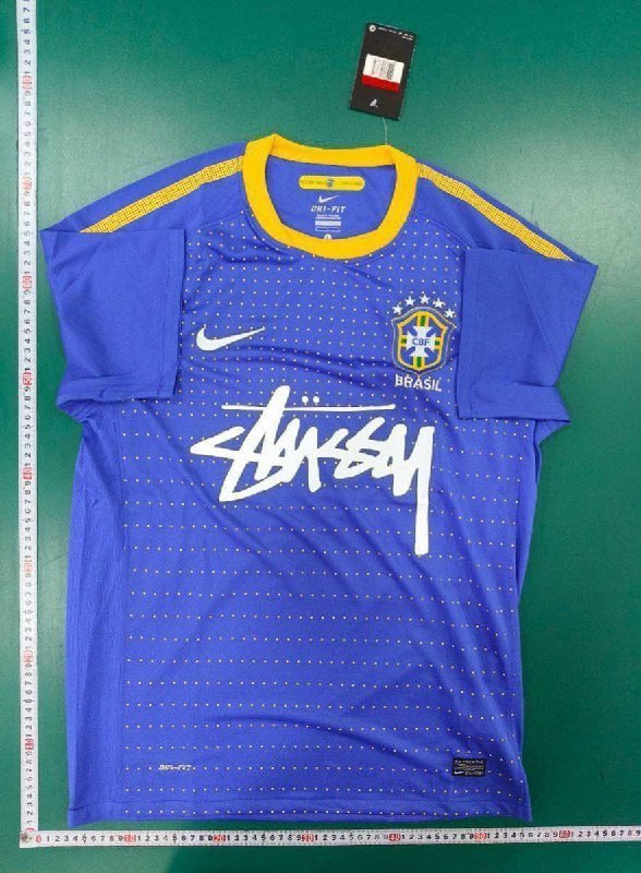 Football stussy T-shirt  (40 CP) -2