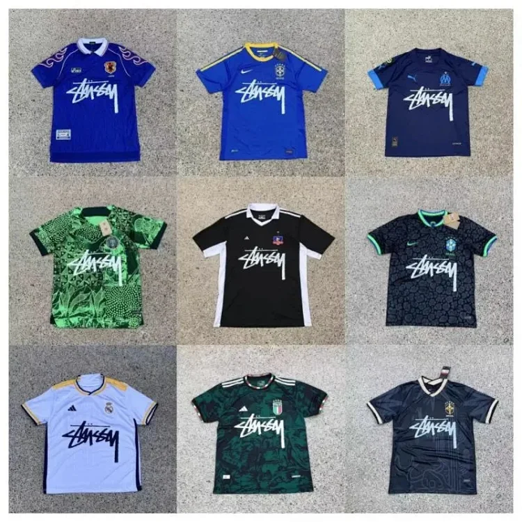 Football stussy T-shirt  (40 C