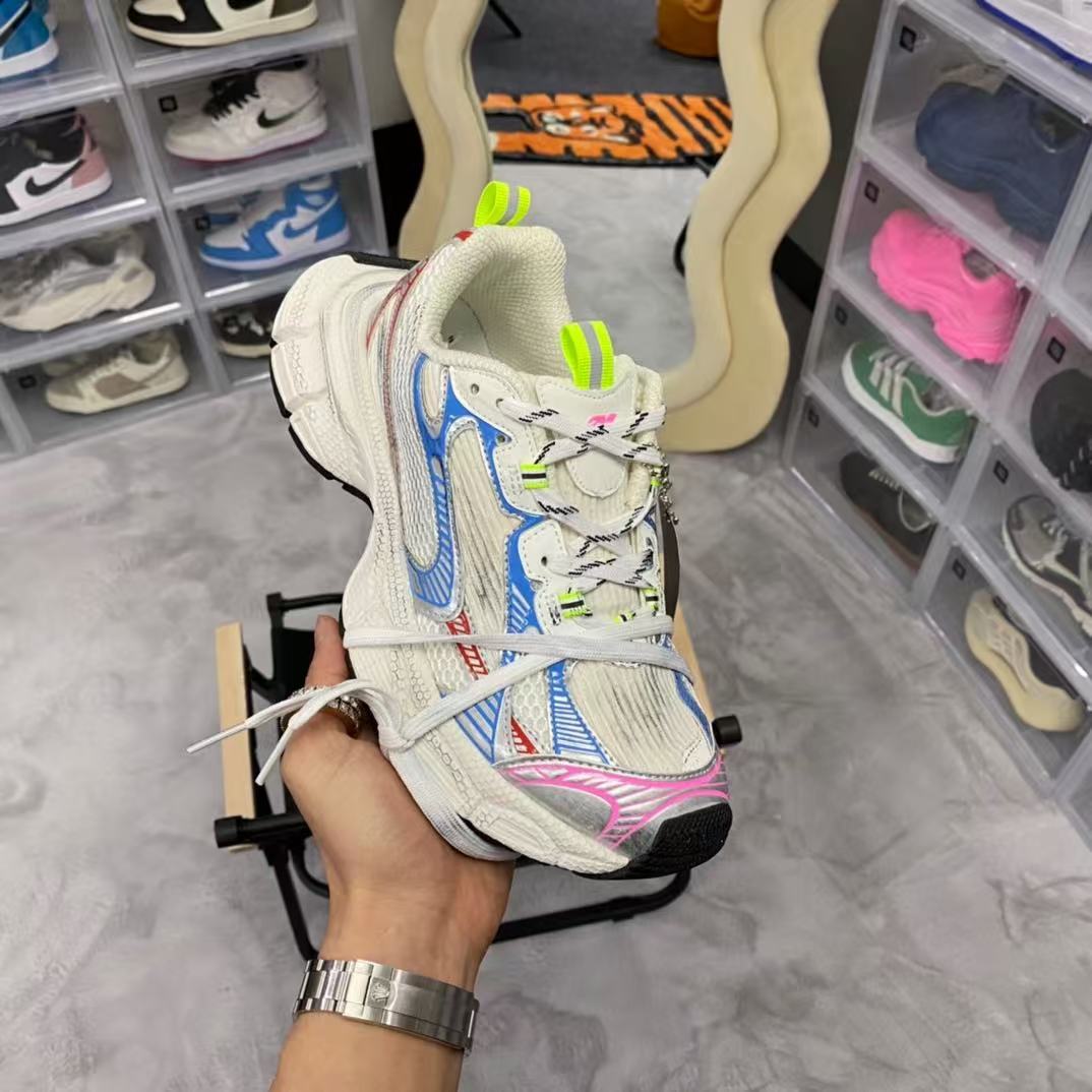 Balenciaga trrcktrriner 10.0    -3