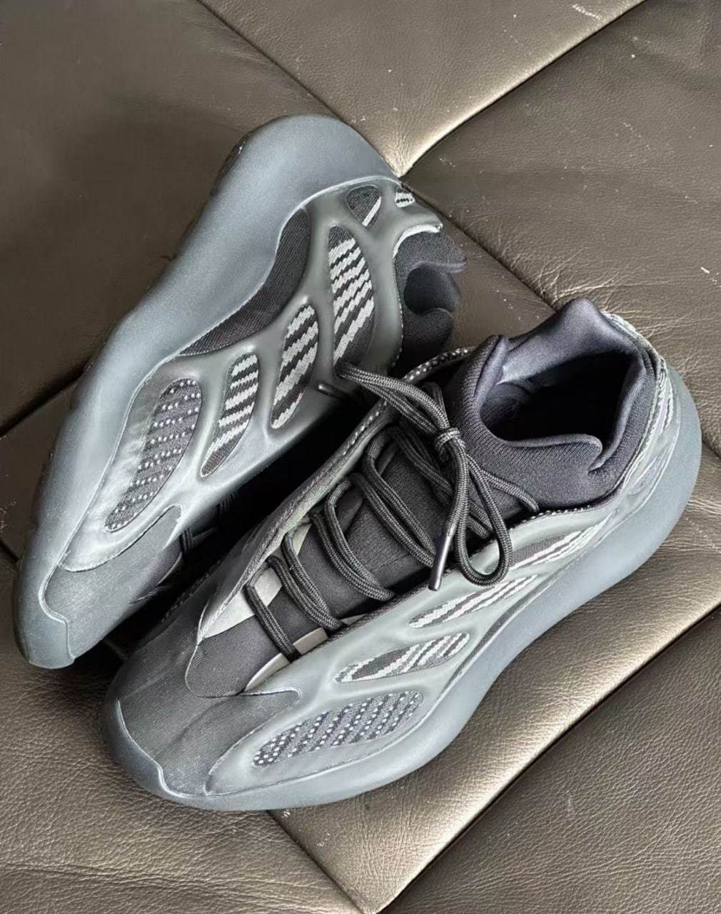 Yeezy Boost 700 v3