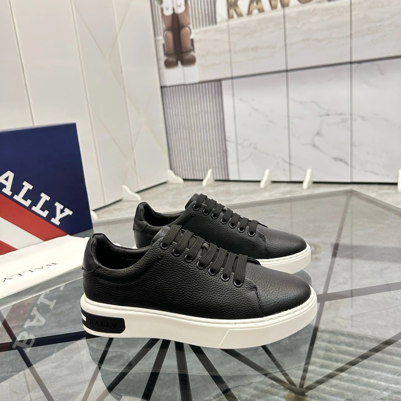 bally Shoes (Original box,30+)
