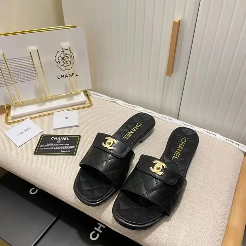 Burberry slippers Chanel Gucci slippers  -2