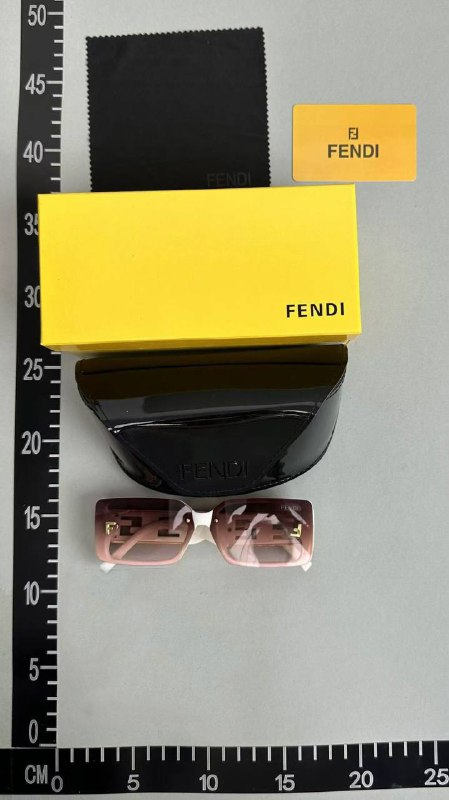 FENDI Sunglasses -3