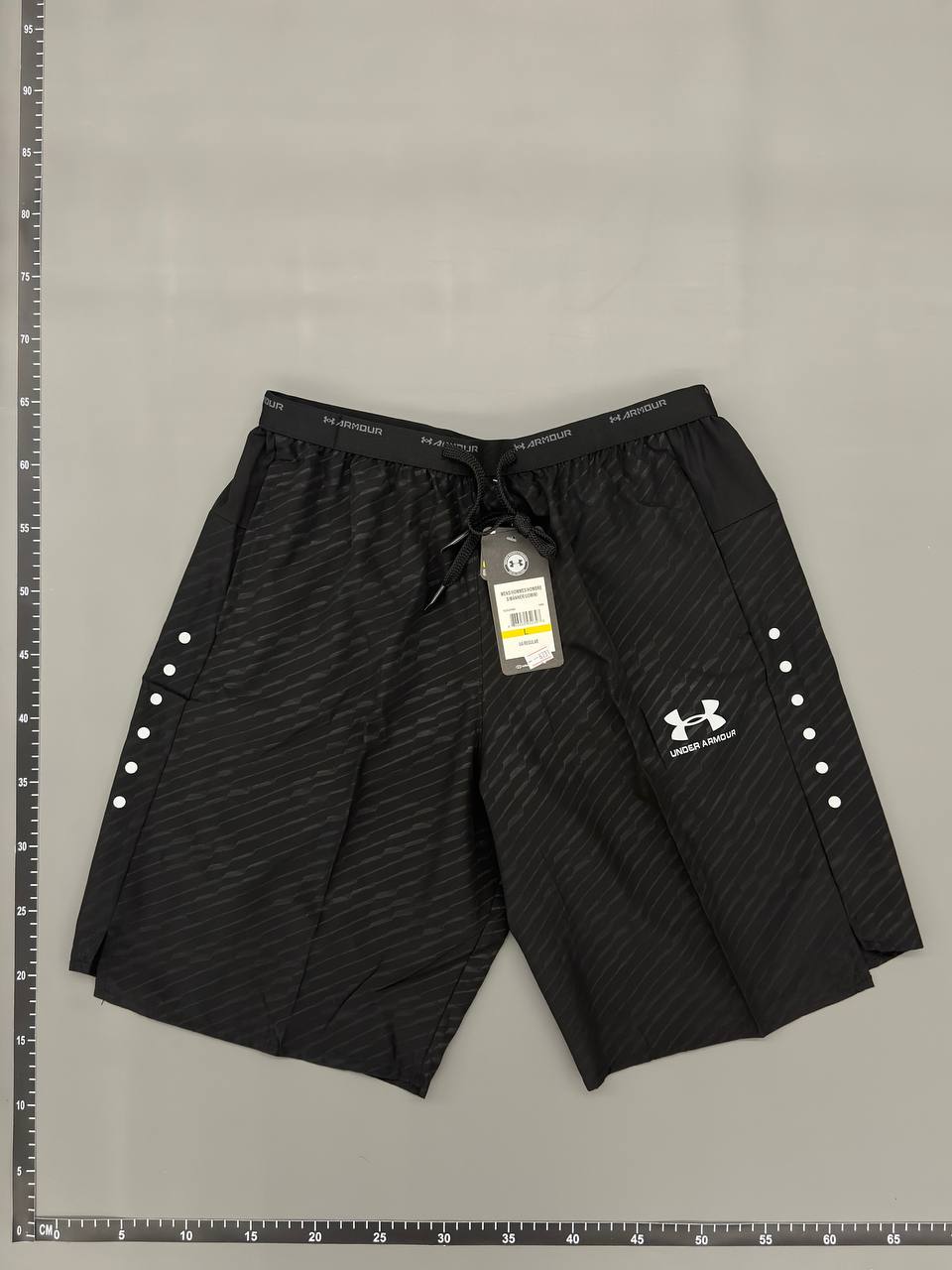  Under Armour shorts  -4