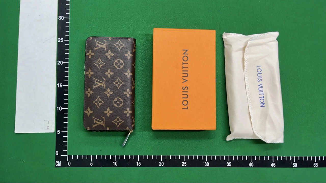 LV fashion wallet  -5