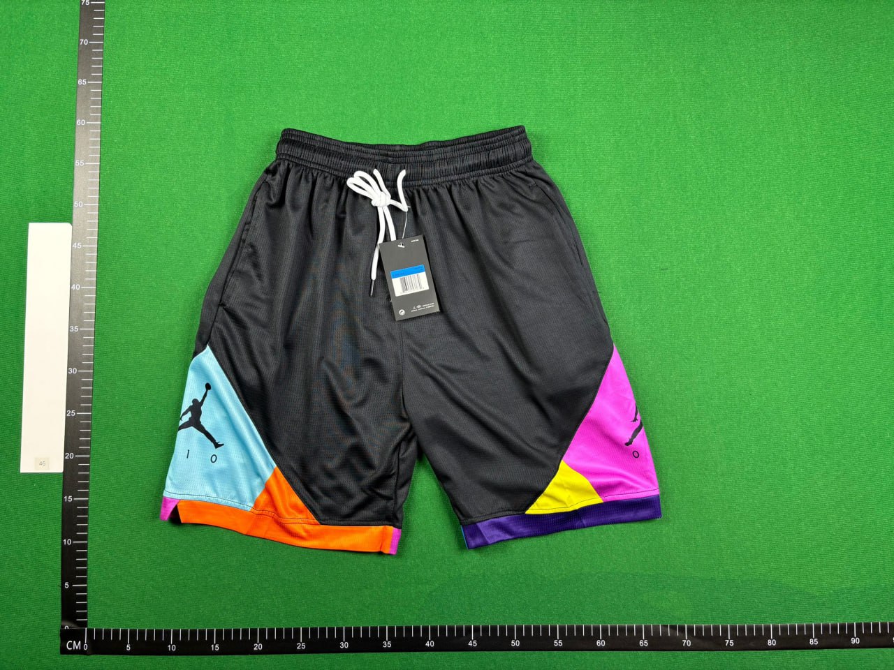 Nike sports shorts -3