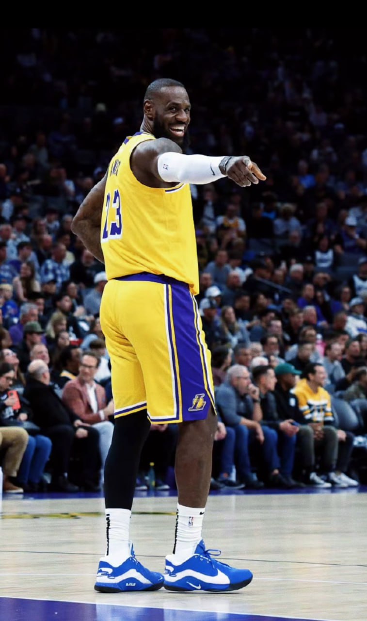  Nike NBA Adidas basketball sh