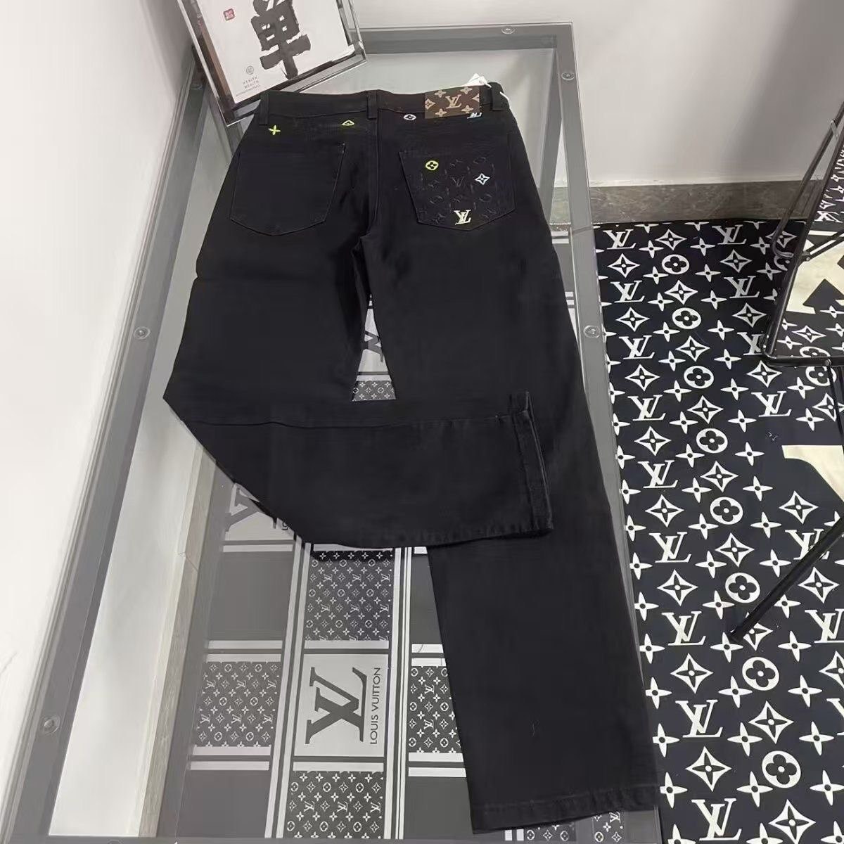 LV Golden Classic Jeans