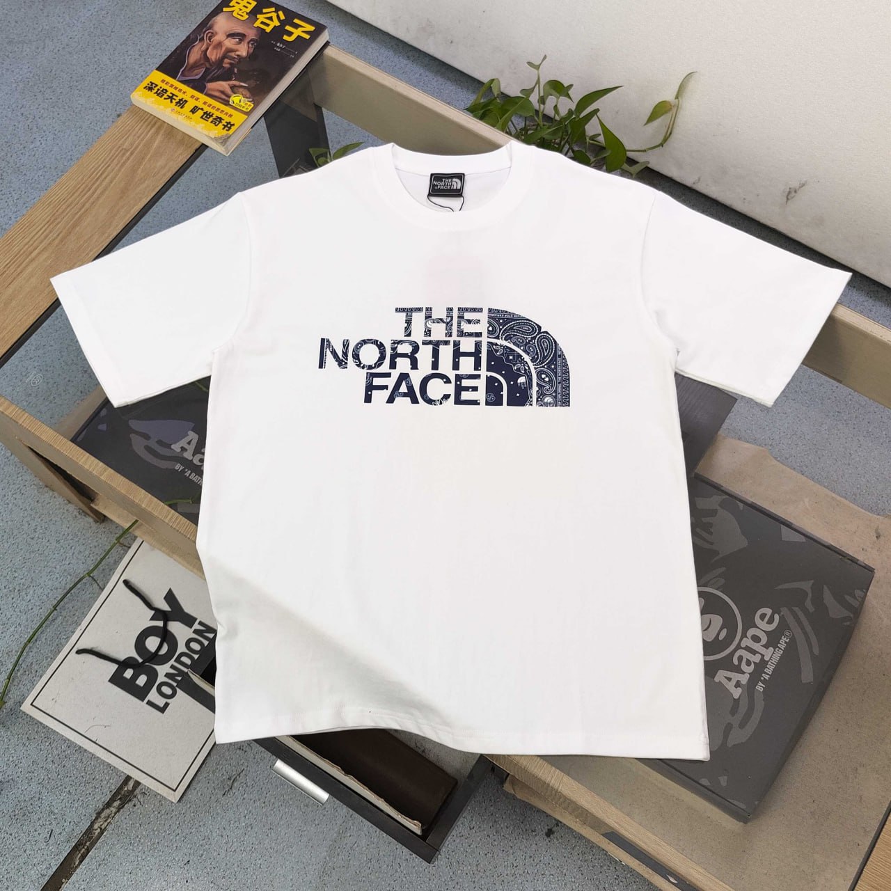 the North Face short sleeve -4