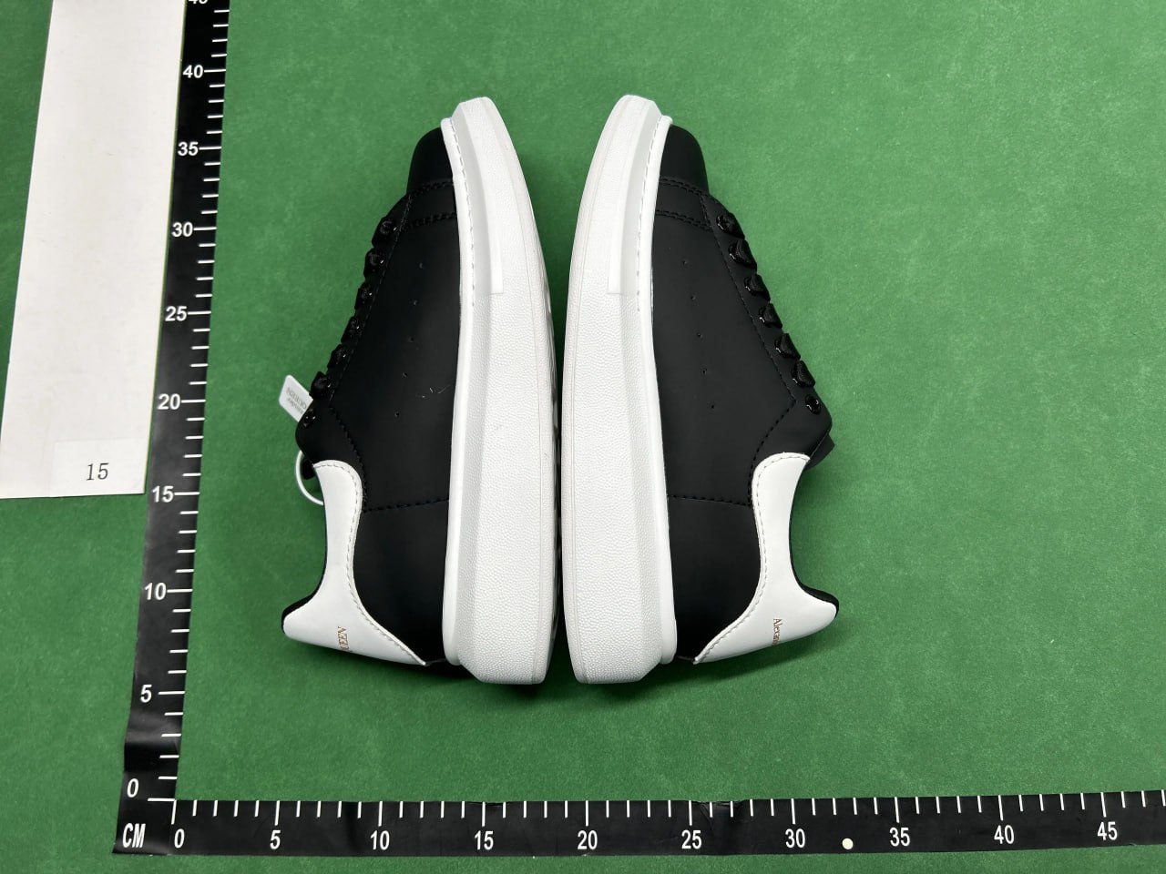 Alexander McQueen -3