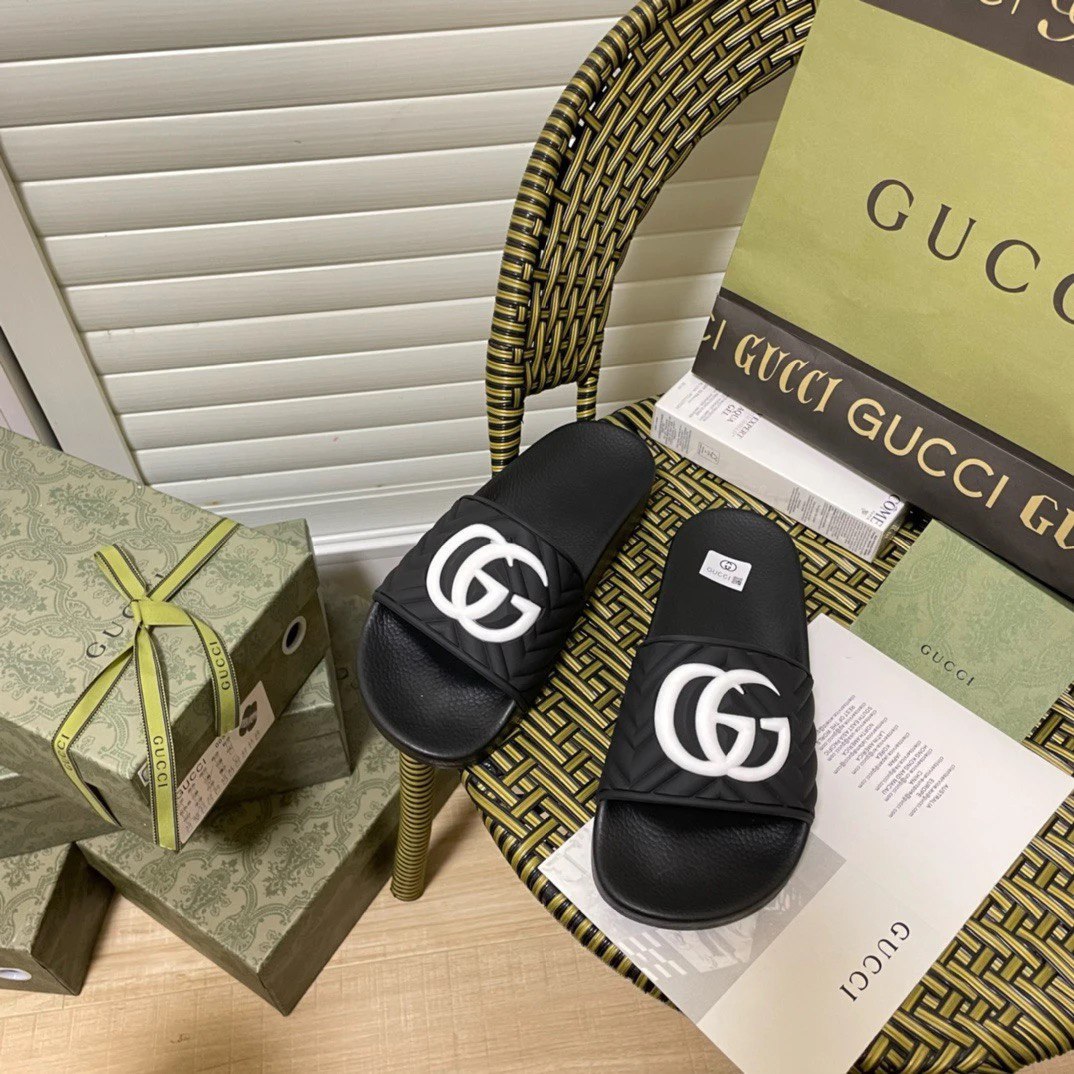 Gucci/Burberry quality slipper