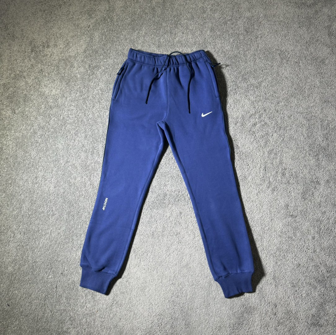  Nike sports pants