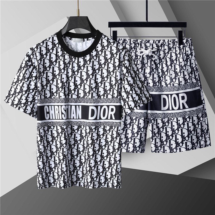 Louis Vuitton LV Dior Burberry suit T-shirtshorts -4