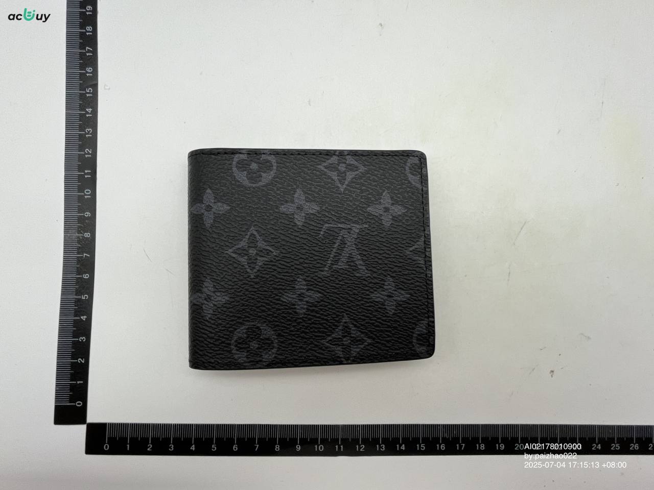 Lv wallet with box -4