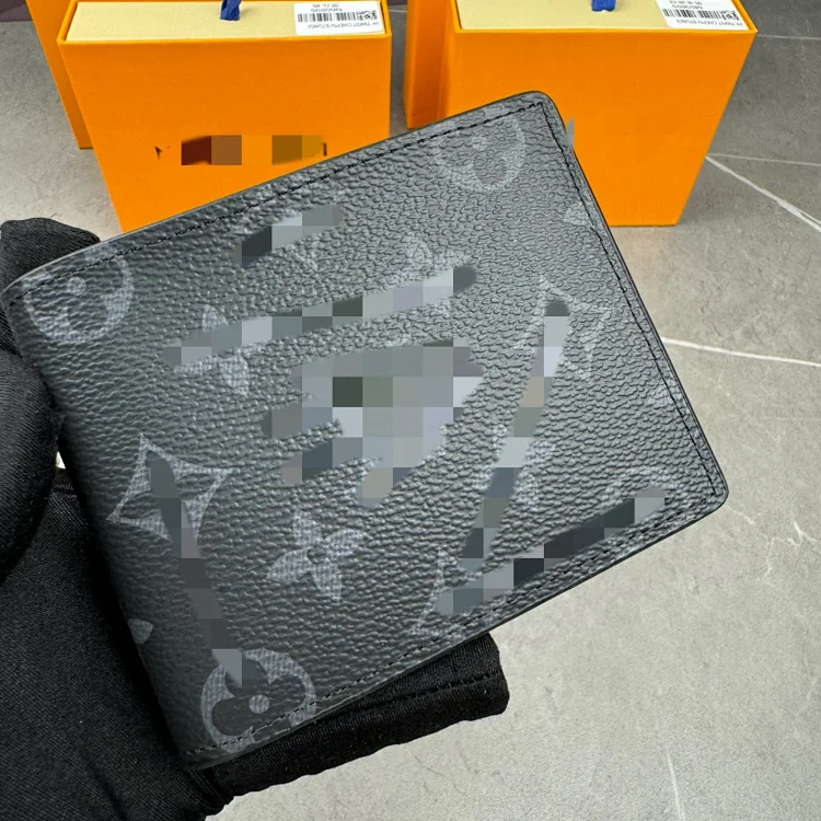 Lv wallet with box
