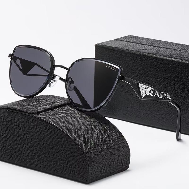  Prada Versatile Sunglasses -3