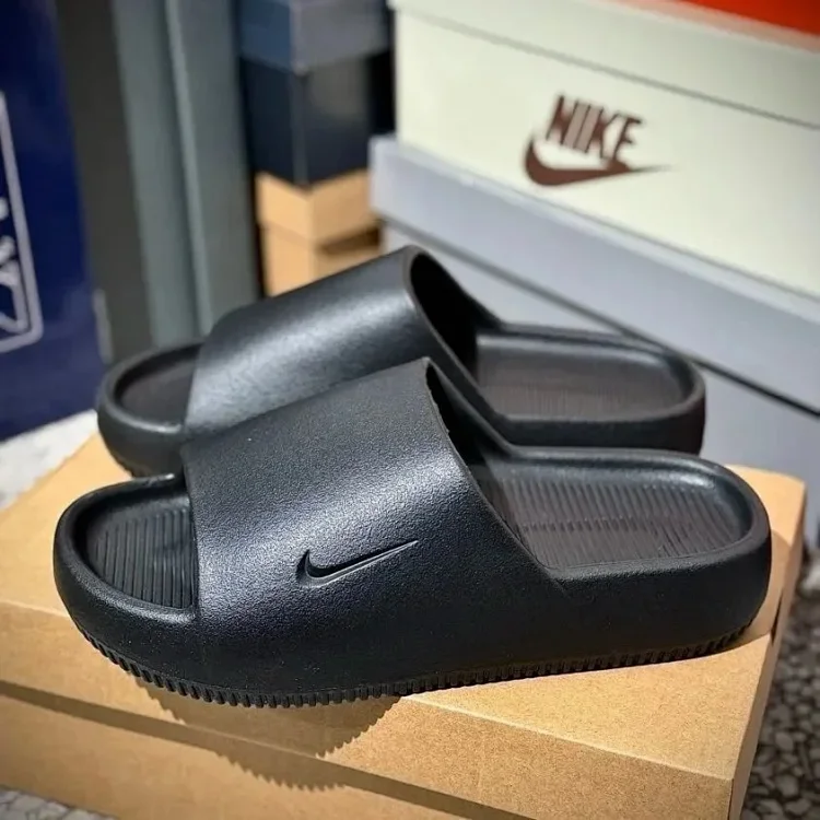 Nike Slippers（14+ Styles）