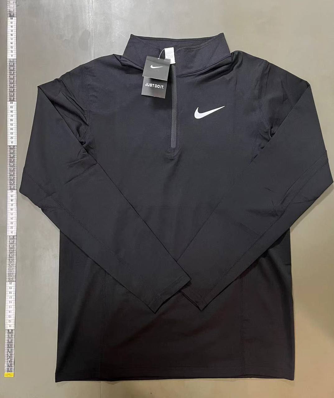 NIKE DRI FIT -4