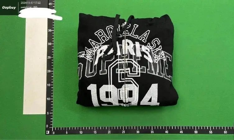  Supreme x MM6 Maison MargielaSpring 2024 Collaboration  -3