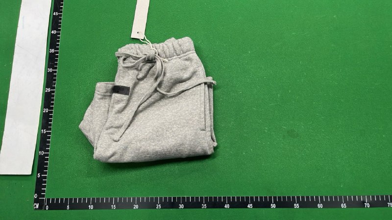  ESSENTIALS SHORTS -3