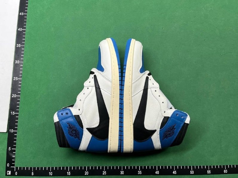   Air Jordan 1 high  (40 CP) -4