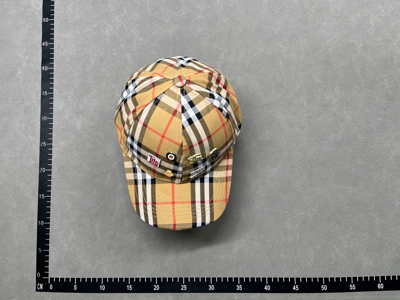 burberry hat      -3