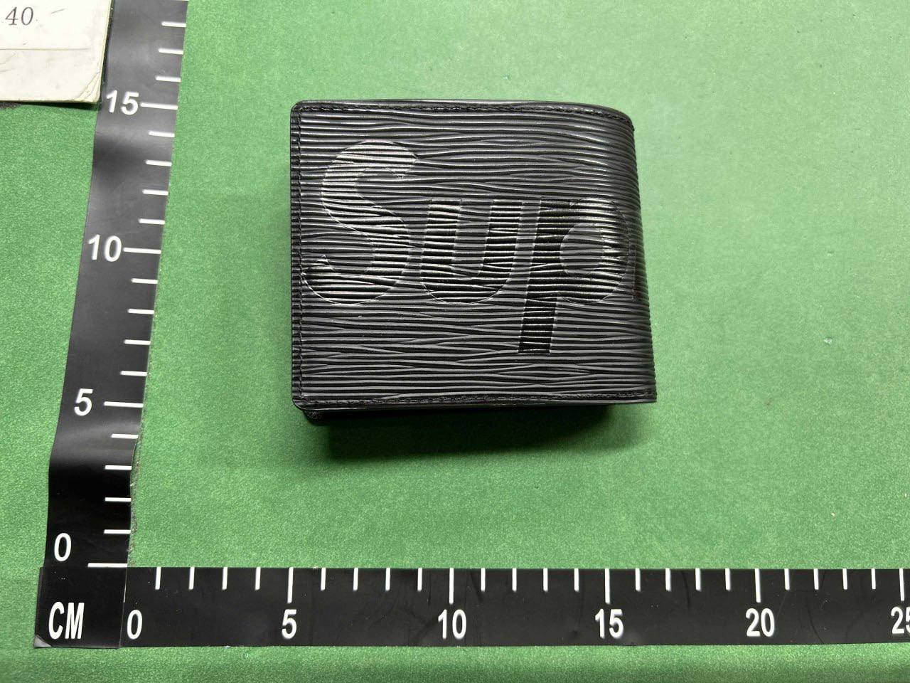 Louis Vuitton Supreme wallet（TOP1：1） -4