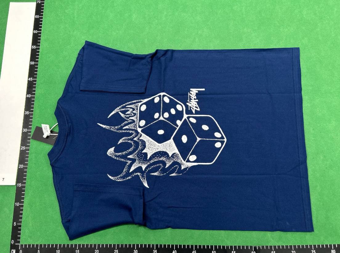 Stussy tee    (40 CP) -2