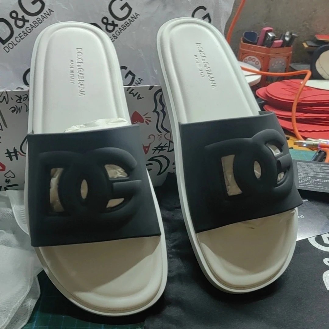 DG slipper