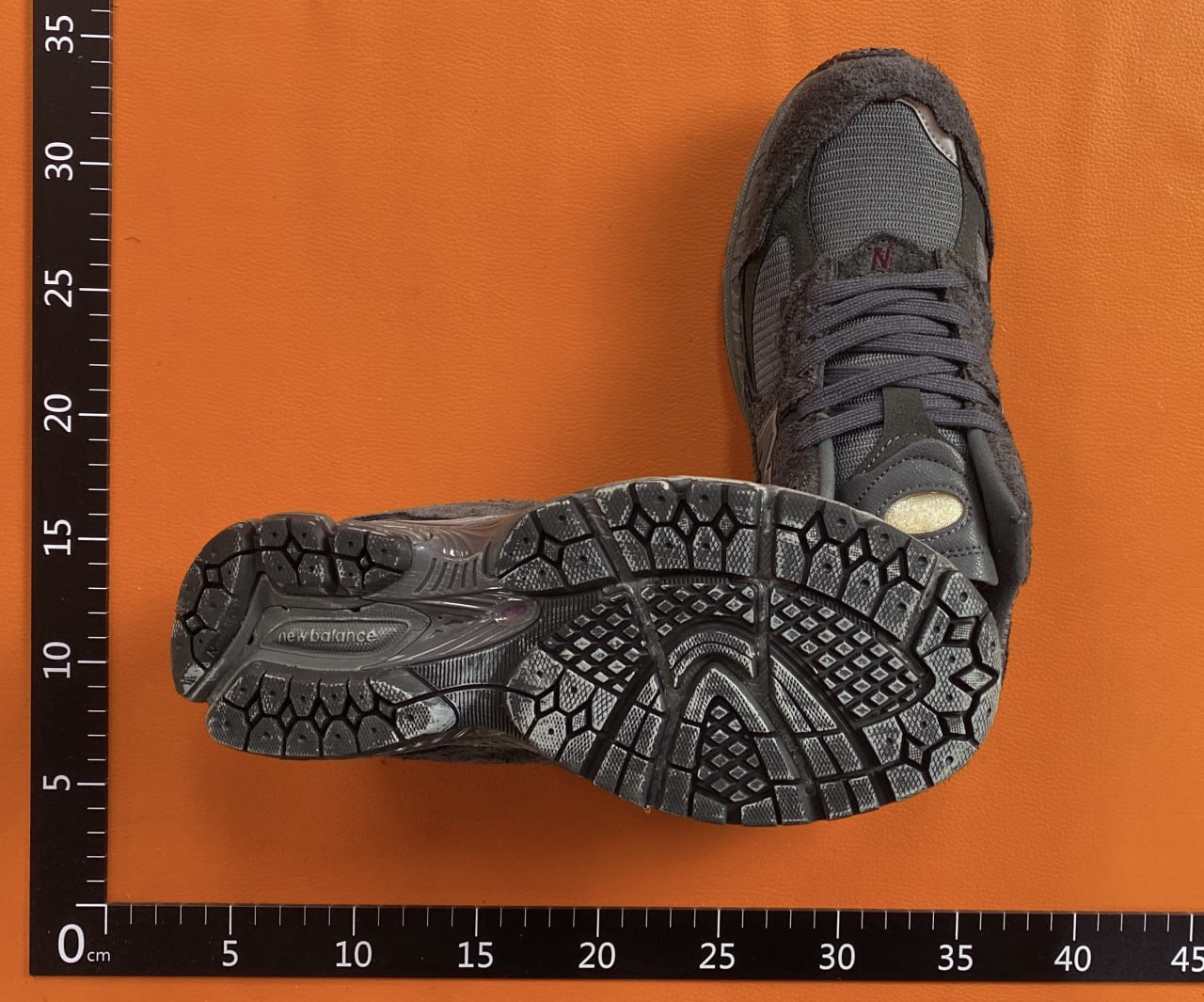 New Balance 2002                           -2