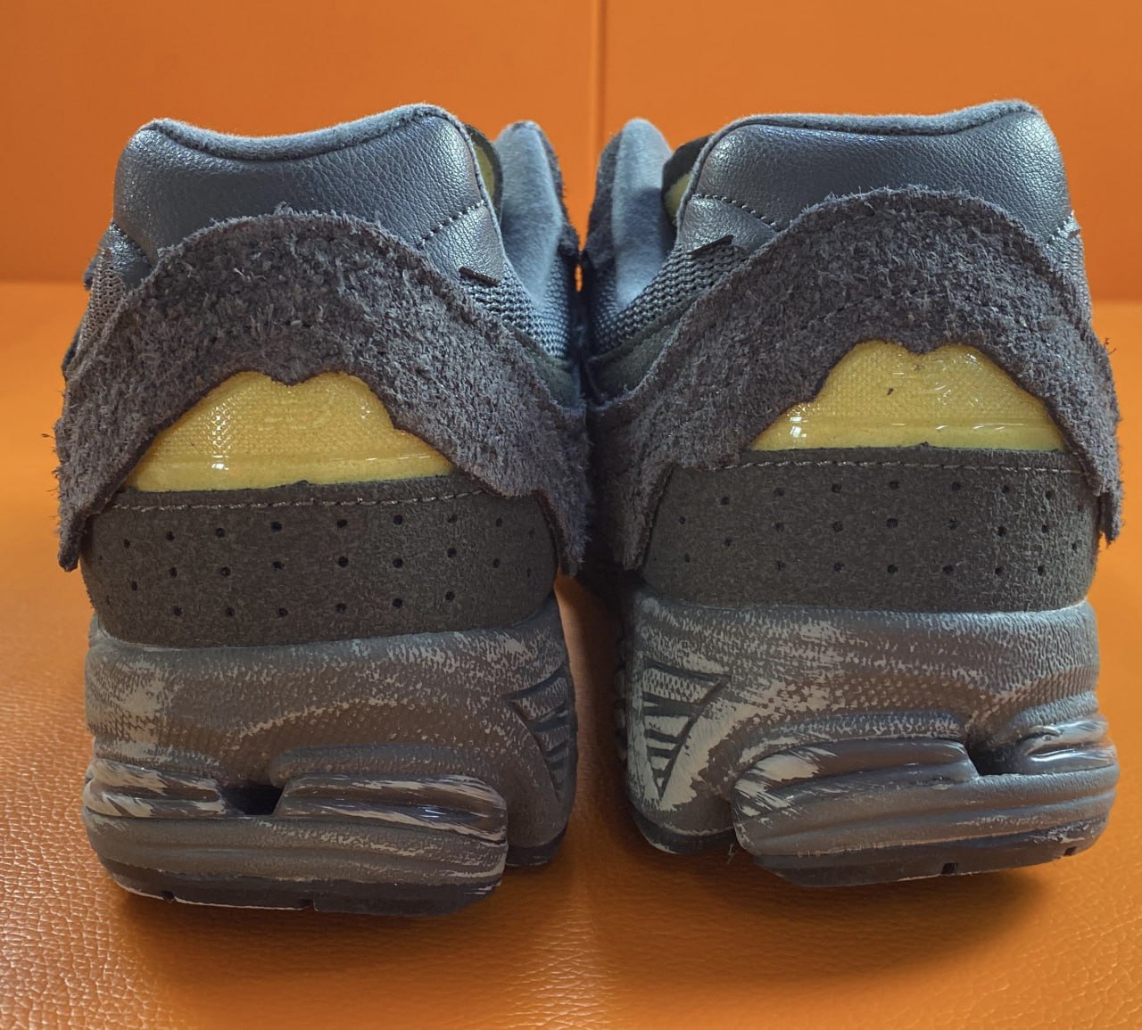 New Balance 2002                           -3