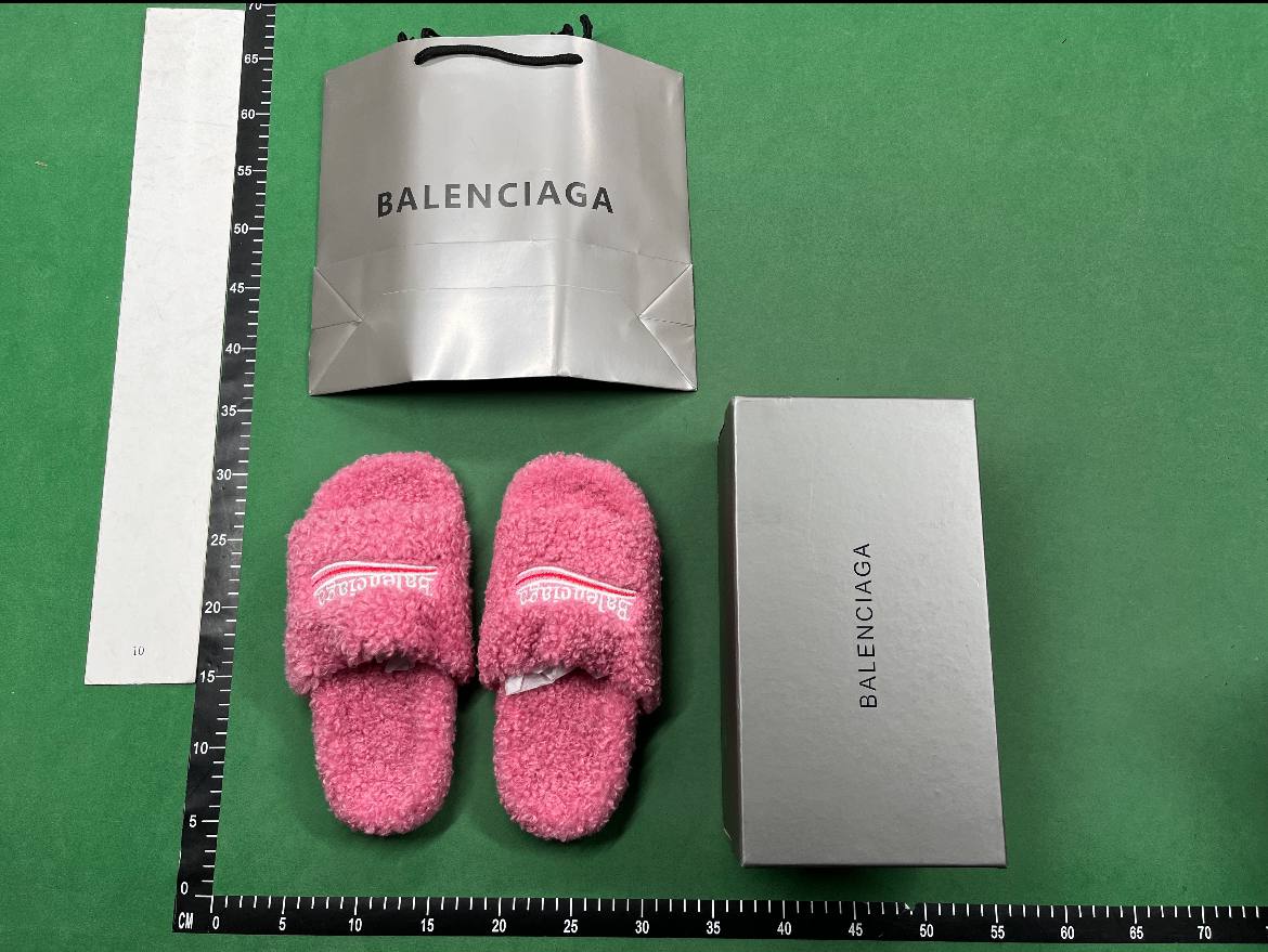 Balenciaga fluffy slippers sandal                                                      -2