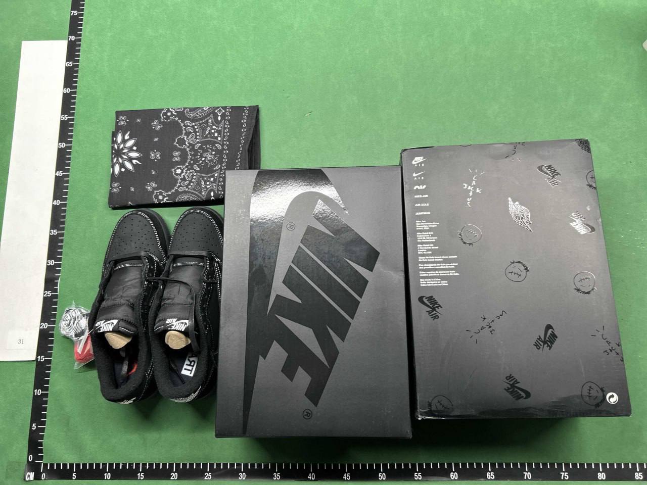   Travis Scott x Air Jordan 1 AJ1             -2