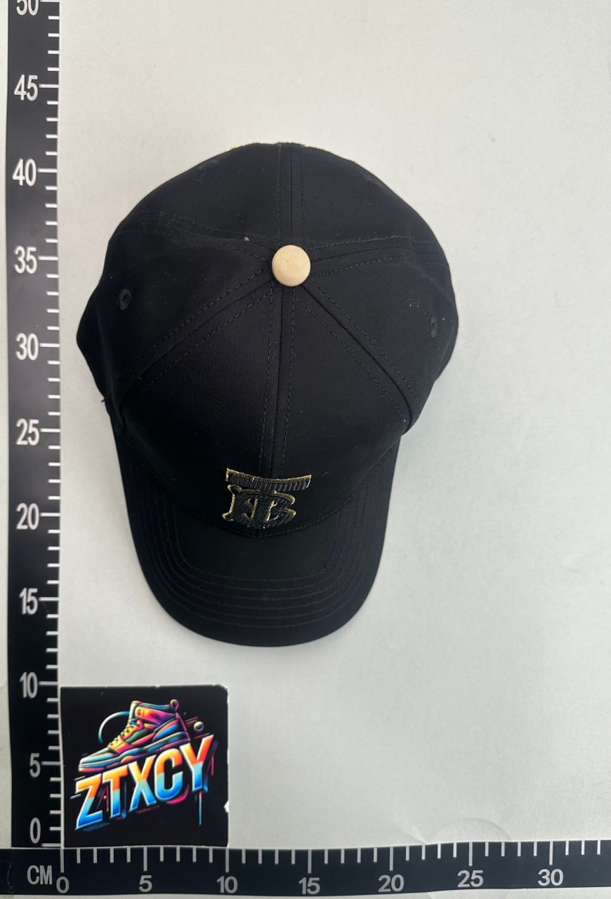 Burberry cap -4