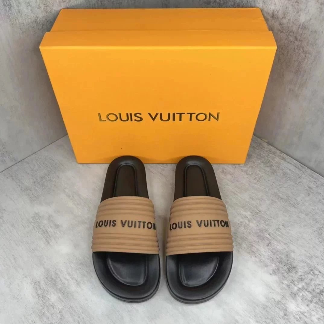  Louis Vuitton Slippers   -3