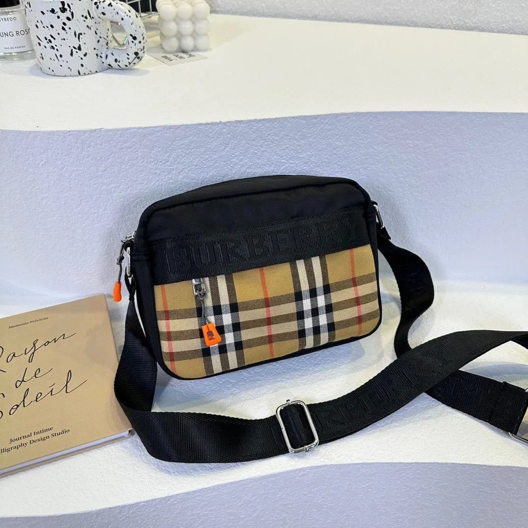 Burberry messenger bag/waist bag/shoulder bag  -4