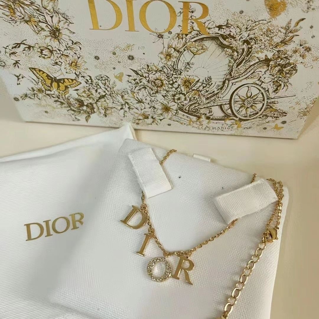Dior Fashion Necklace -4