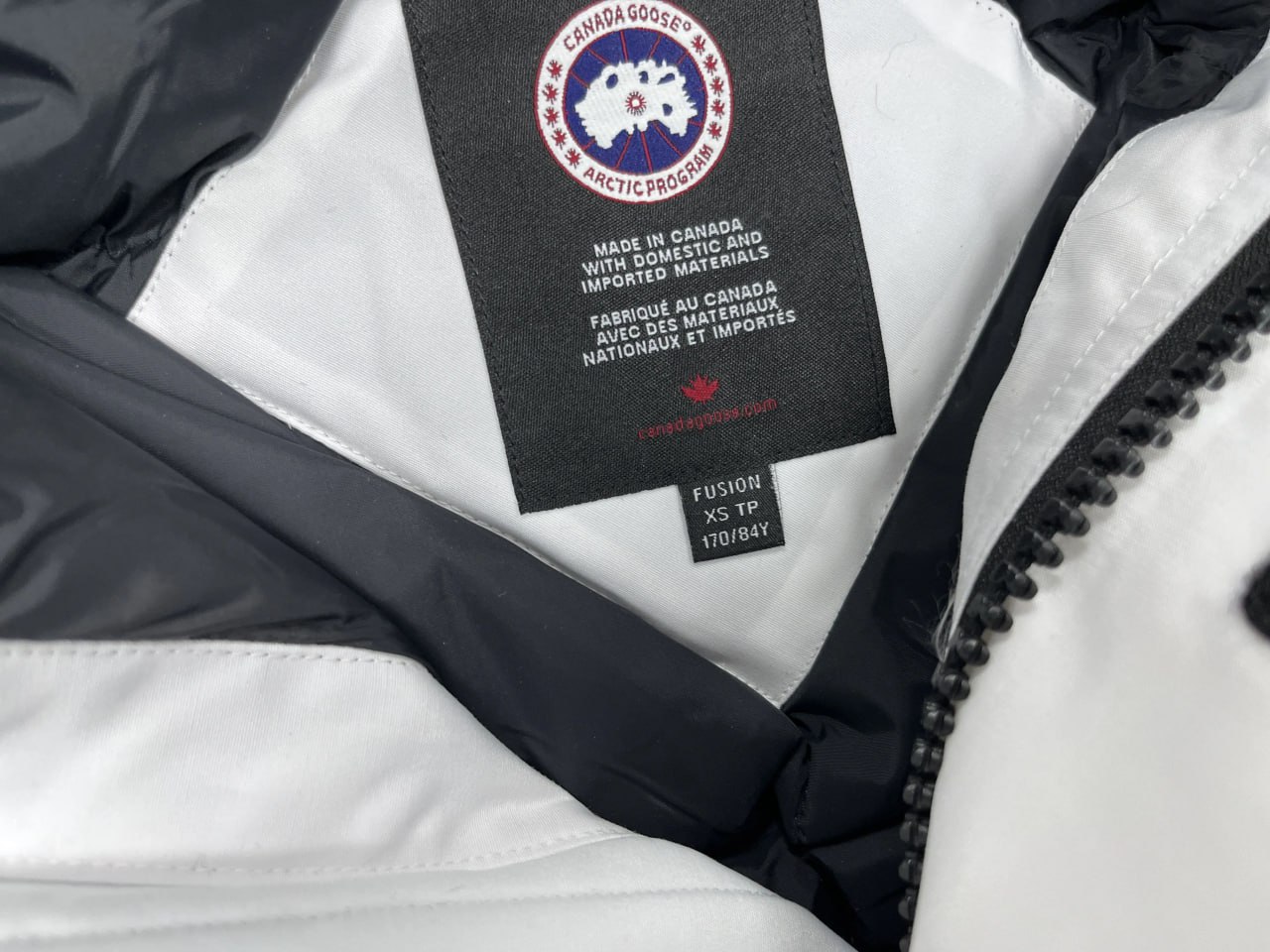 Canada Goose Down Jacket (100% Goose Down) -2