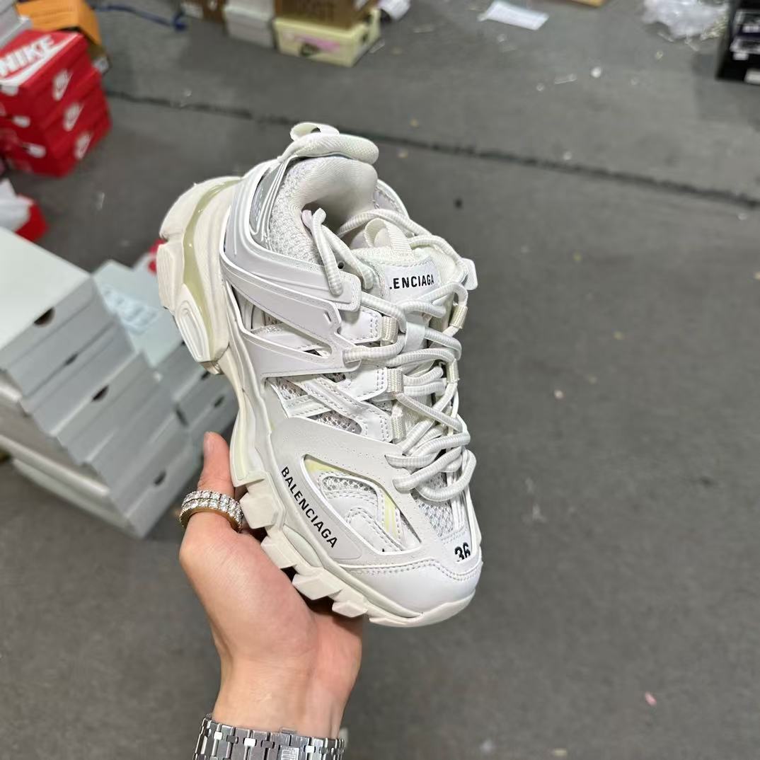 Balenciaga 3.0      -3
