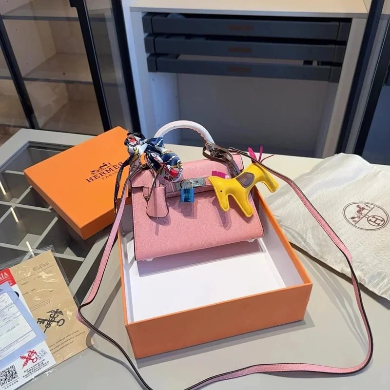 Louis Vuitton minibag -3