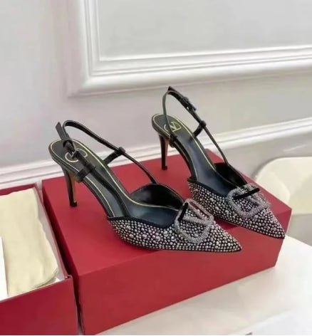 gucci   Valentino  DG  Chanel  High heel -3